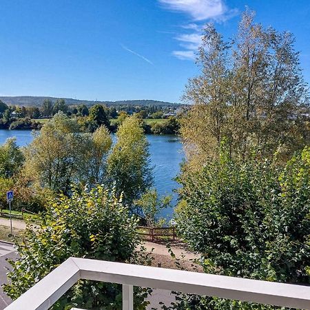 Awesome Apartment In Triel-Sur-Seine With Kitchen Bagian luar foto